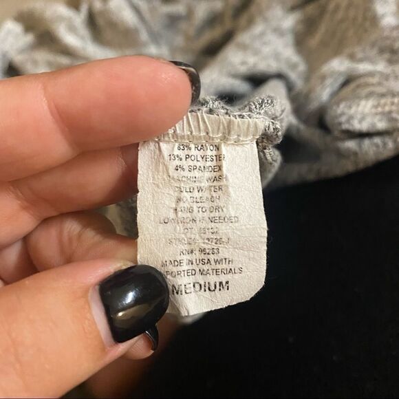 Olivia Rae grey flared tunic with criss cross open back sized medium - Picture 6 of 8